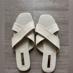 Billini ivory slides